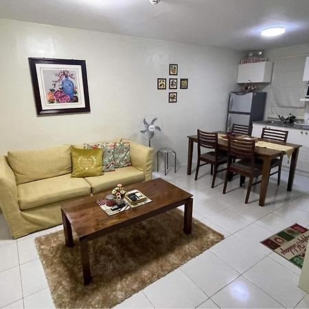 3 Bedrooms 3 Baths Victorian Style Townhouse Fully Furnished Batangas Esterno foto