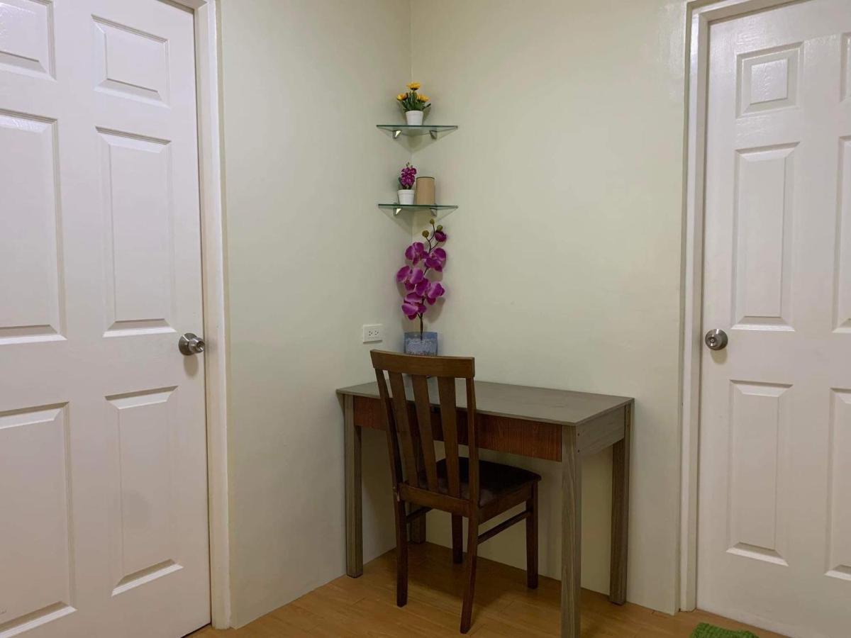 3 Bedrooms 3 Baths Victorian Style Townhouse Fully Furnished Batangas Esterno foto